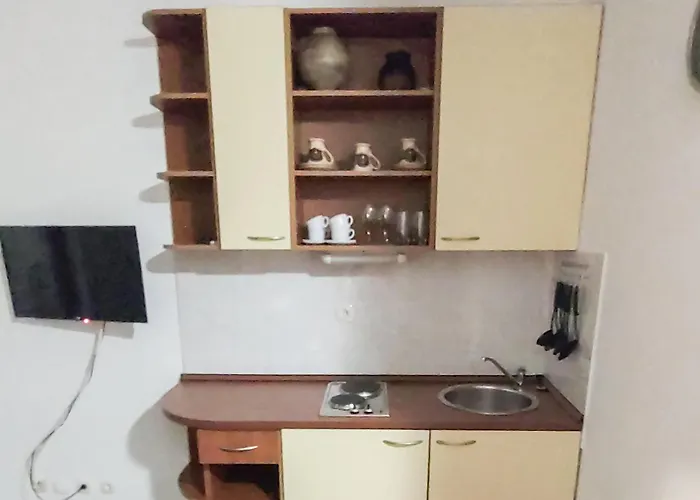 1 Bedroom Amazing In * Turanj