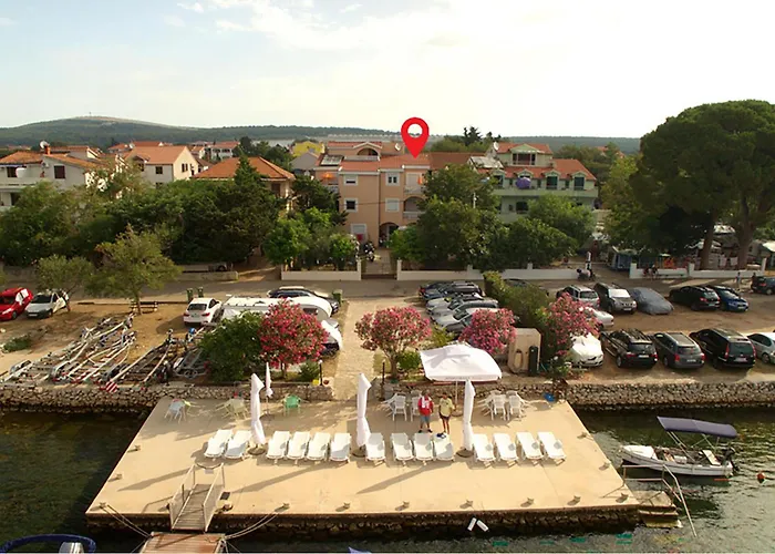 1 Bedroom Amazing In Turanj